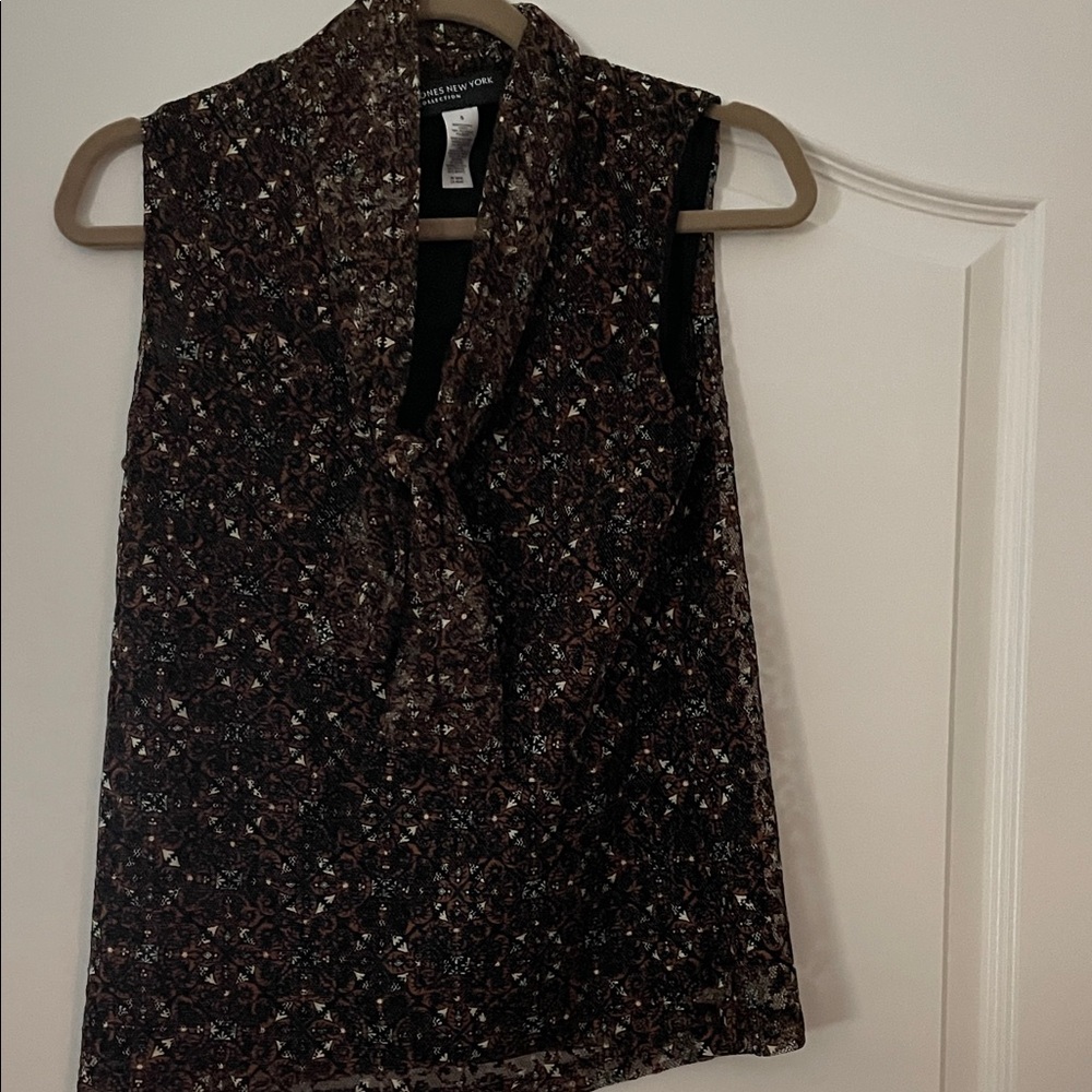 Jones New York Black and Brown Patterned Blouse